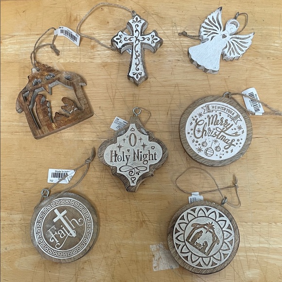 Other - Live Show Giveaway: Wooden Christmas Ornament & Free shipping!